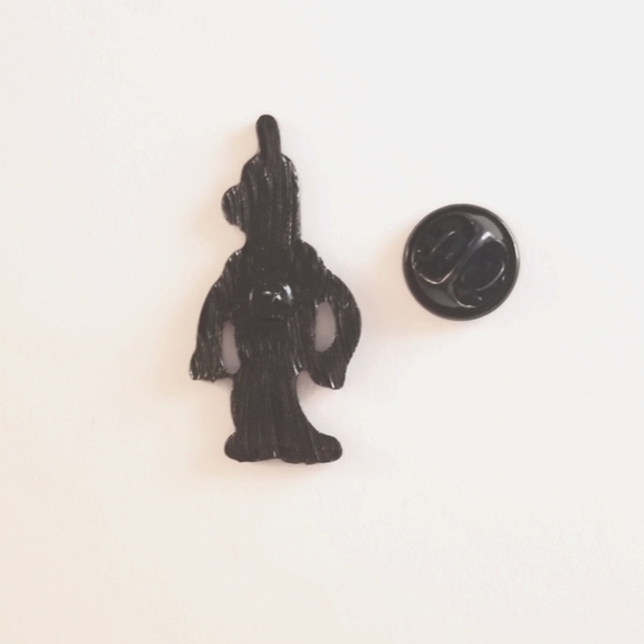 Futurama Bender Enamel Pin - Picture 3 of 3